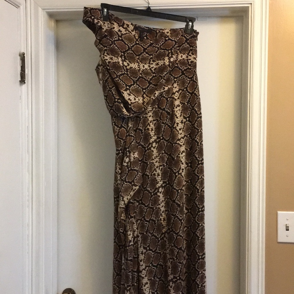 BCBGmaxazria Off the shoulder dress